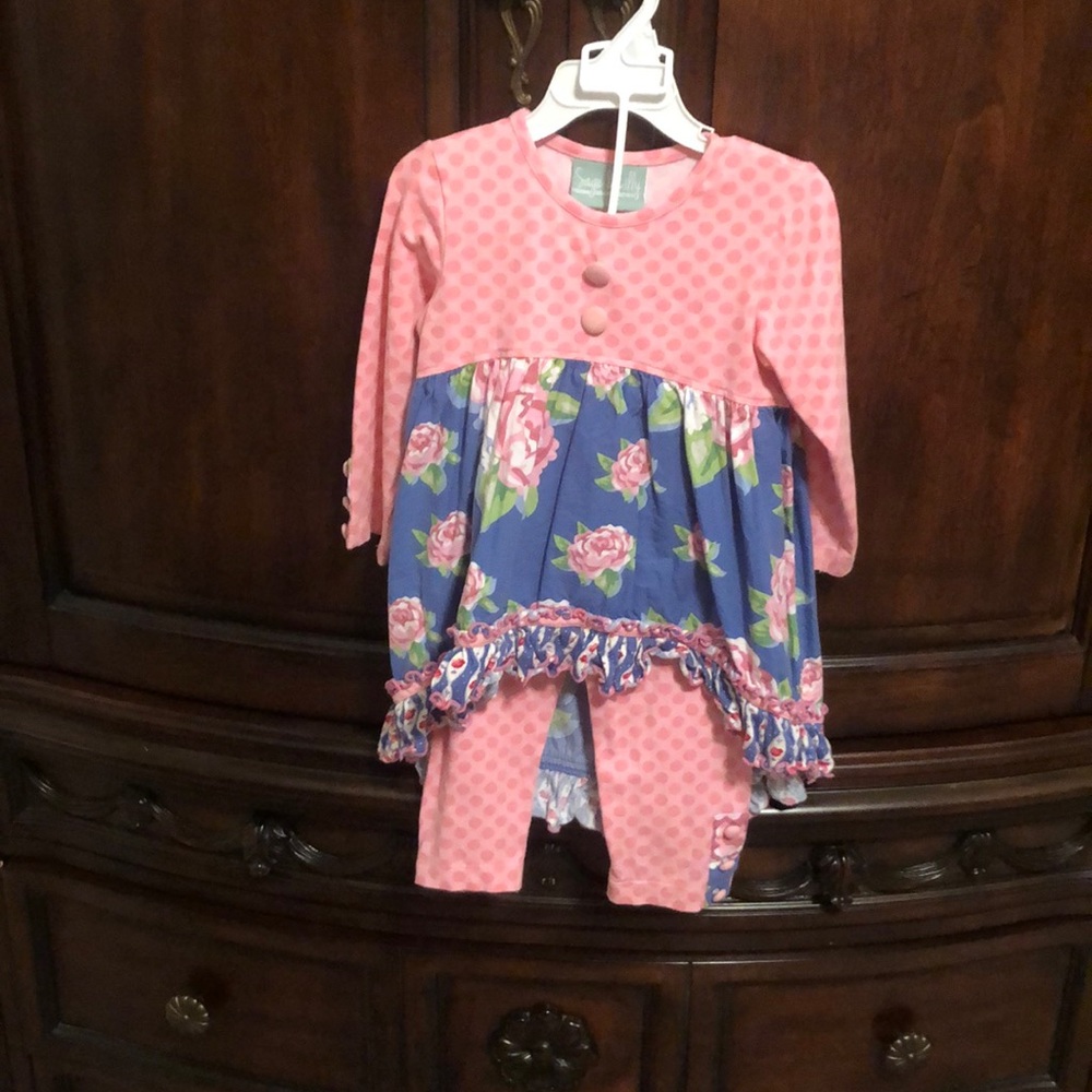 Sage and Lily Boutique Outfit